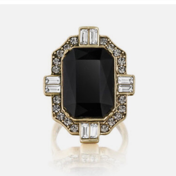 Chloe+Isabel Jardins du Trocadero Cocktail Ring - Picture 2 of 5